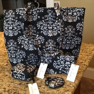 Brand new Vera Bradley Pocket with matching items